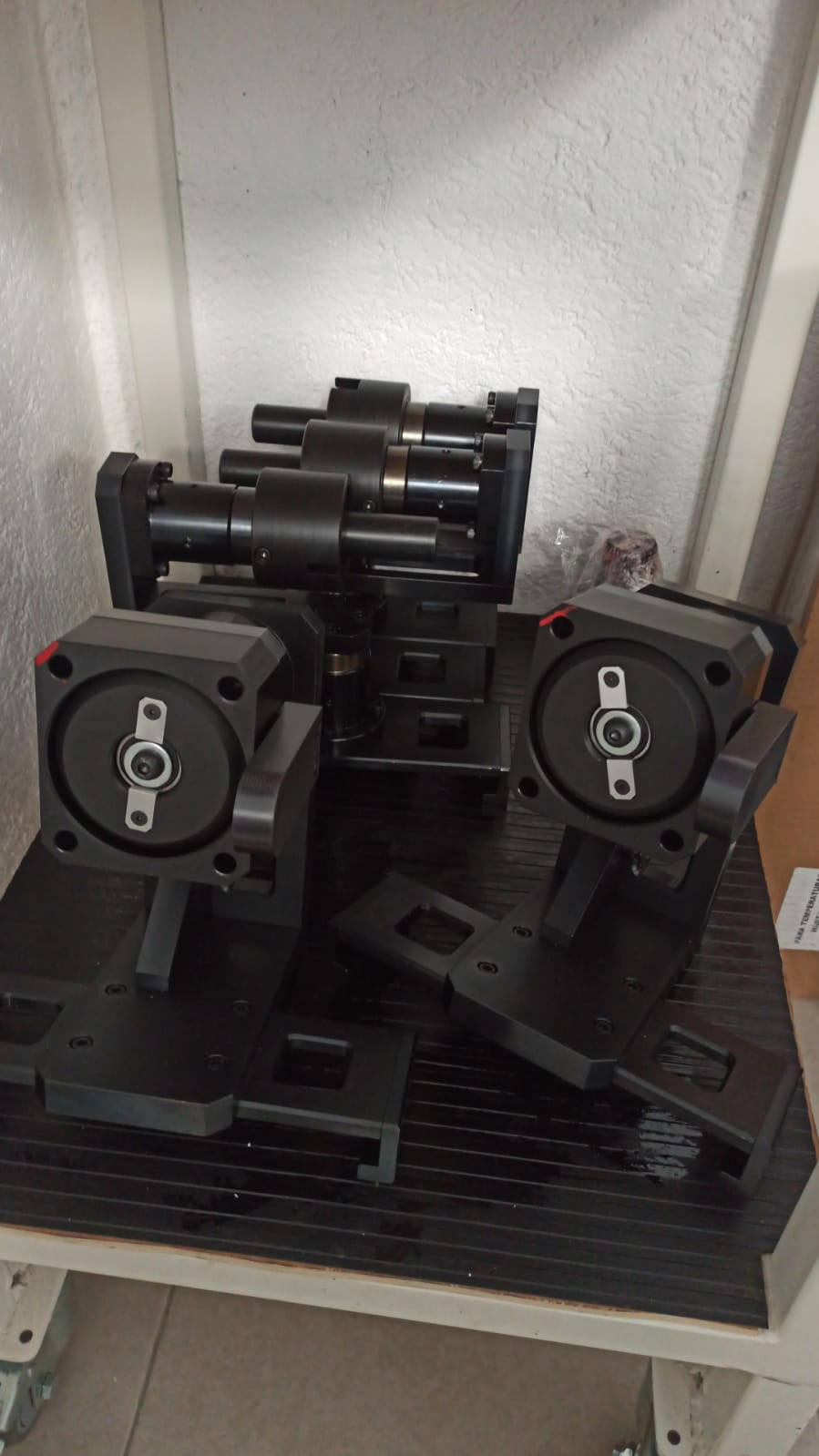 Célula robotizada para soldadura